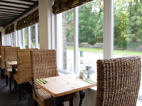 Pedro'S Restaurant Bar And Hotel Windermere Buitenkant foto